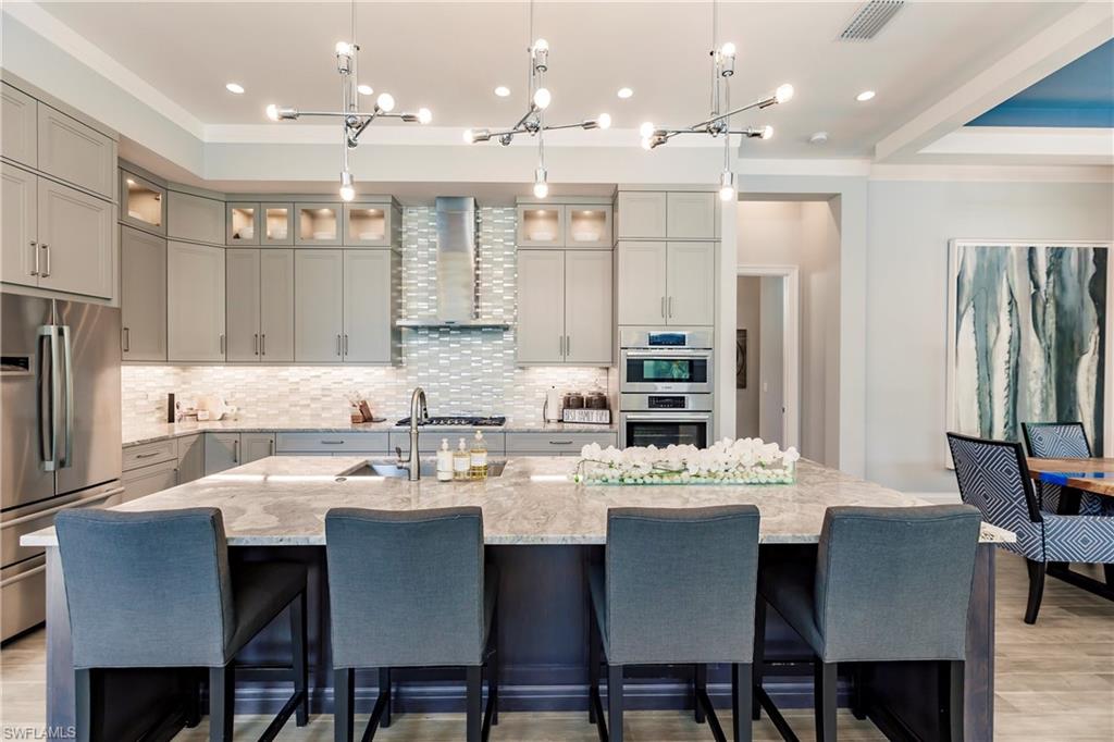 WINDWARD ISLE - Residential