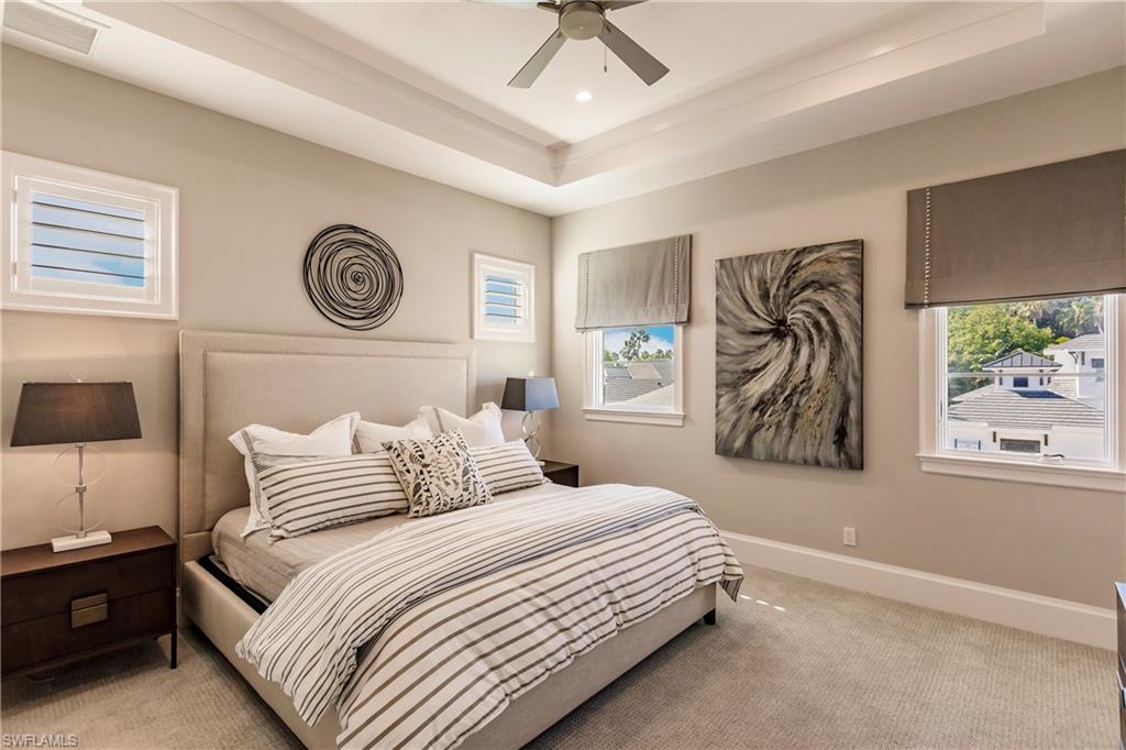 WINDWARD ISLE - Residential