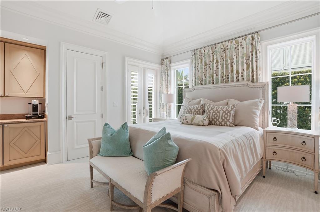 AQUALANE SHORES - Residential