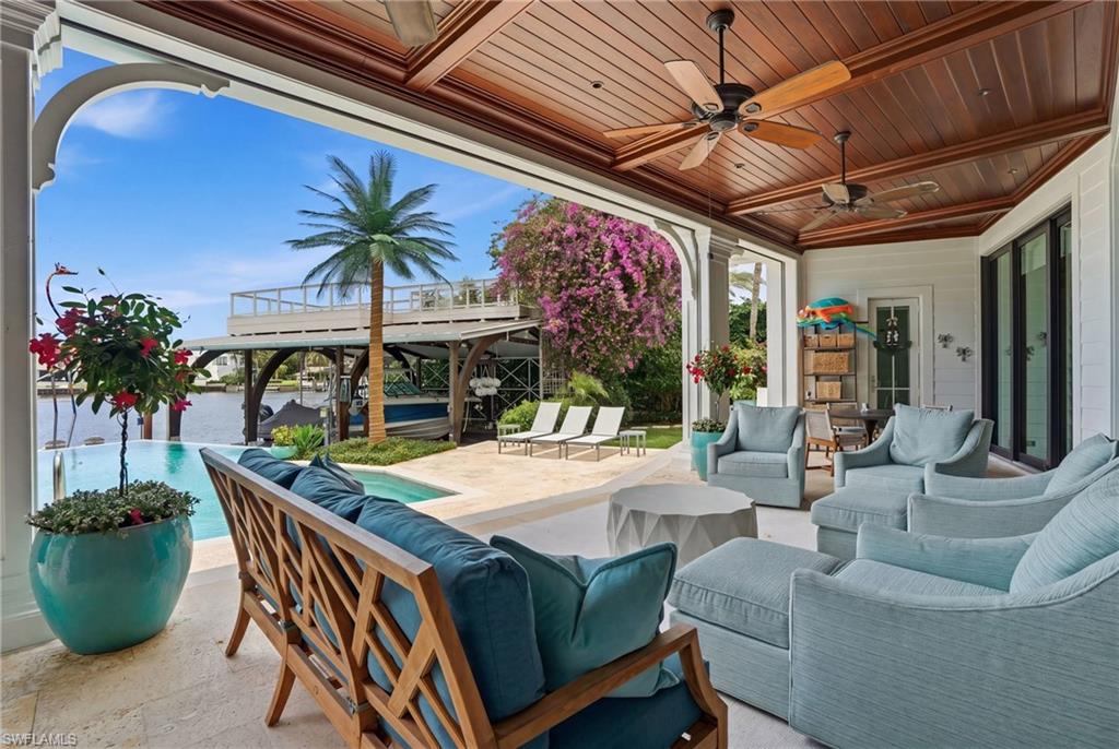 AQUALANE SHORES - Residential