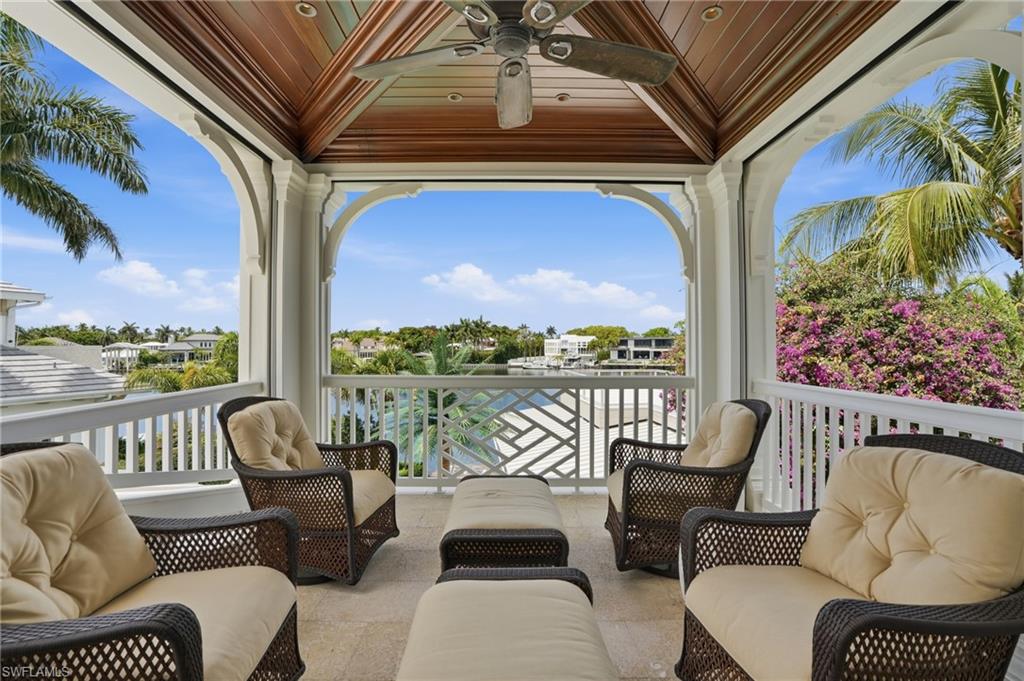 AQUALANE SHORES - Residential