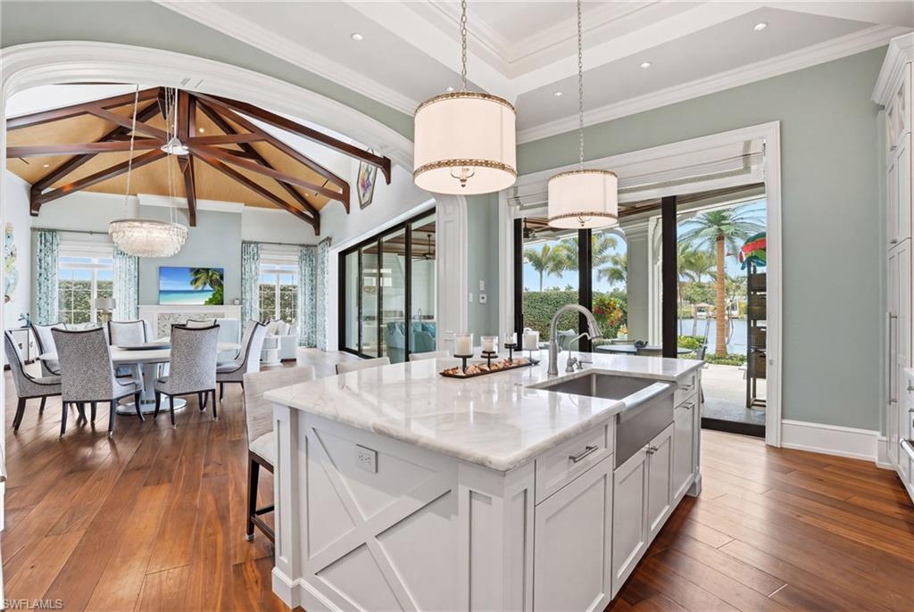 AQUALANE SHORES - Residential