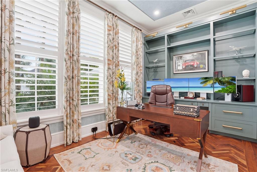 AQUALANE SHORES - Residential