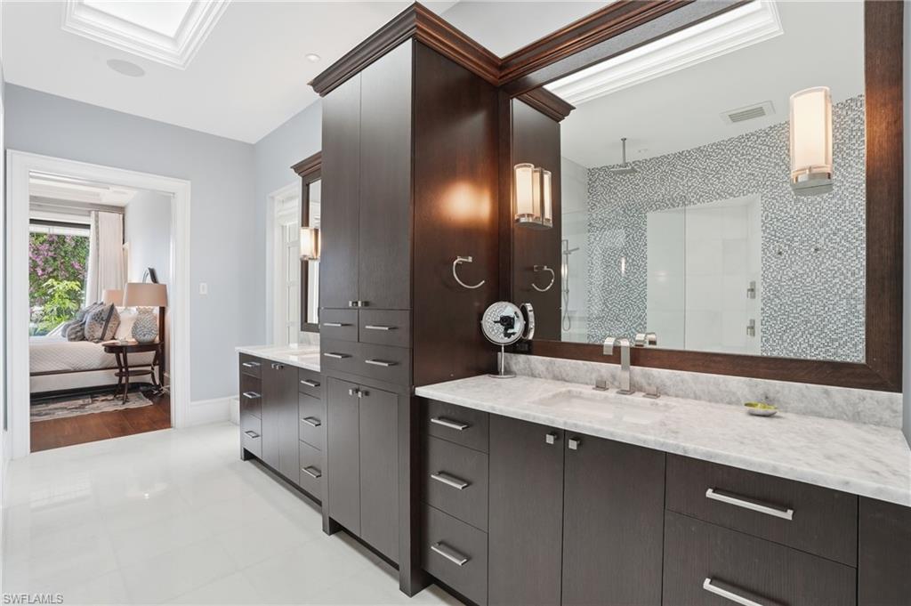 AQUALANE SHORES - Residential