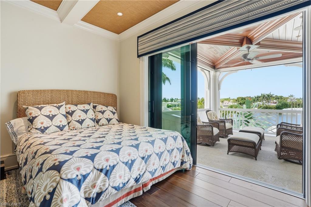 AQUALANE SHORES - Residential