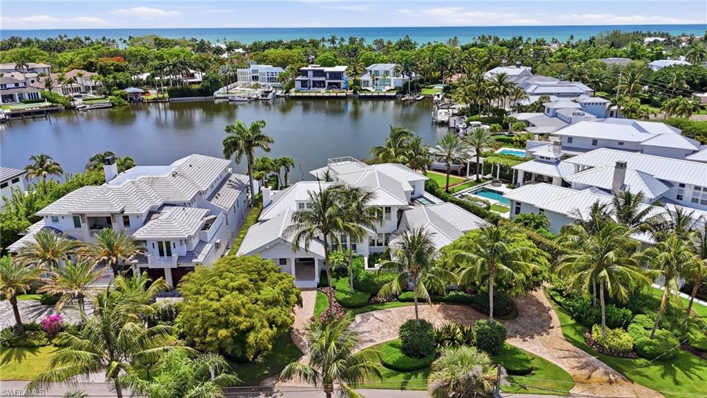 AQUALANE SHORES - Residential
