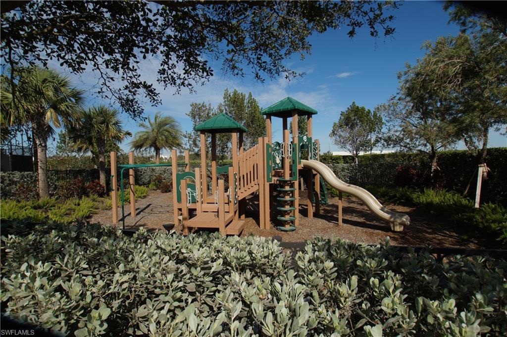 ESPLANADE AT HACIENDA LAKES - Residential