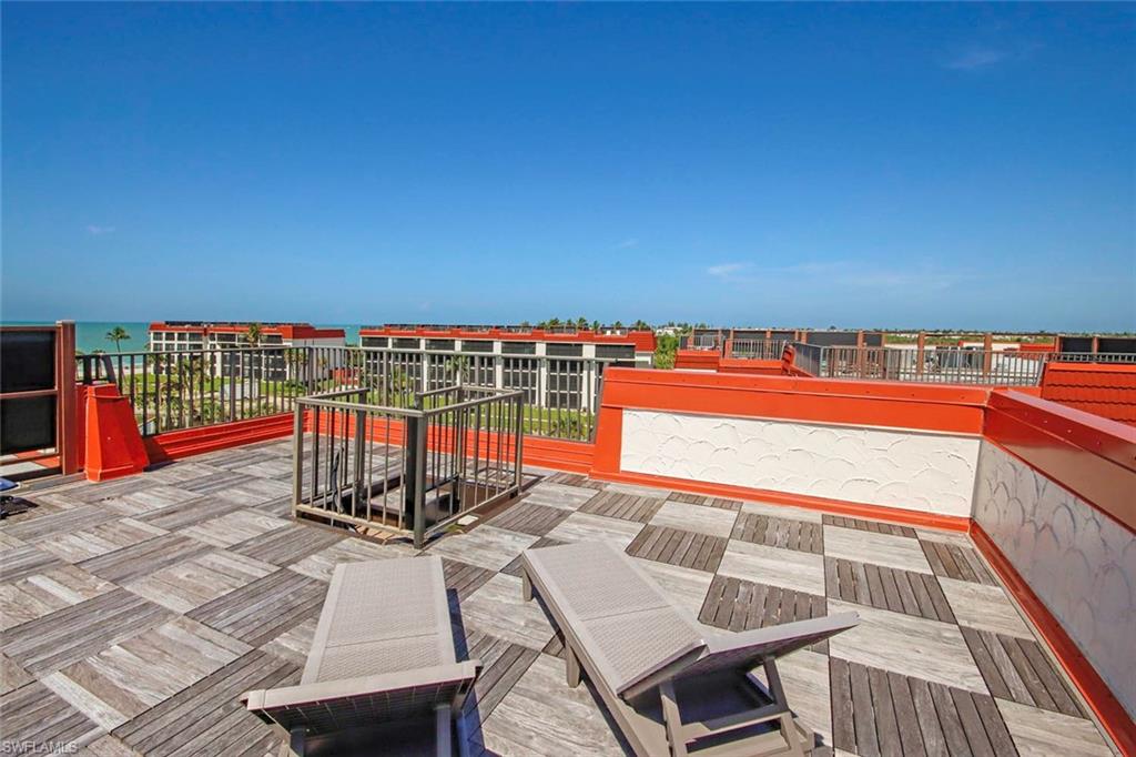 POINTE SANTO DE SANIBEL CONDO - Residential