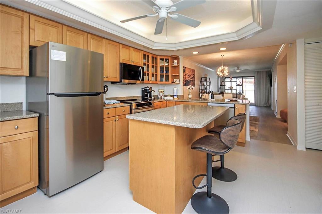 POINTE SANTO DE SANIBEL CONDO - Residential