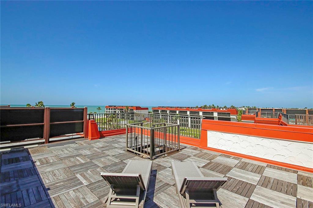 POINTE SANTO DE SANIBEL CONDO - Residential