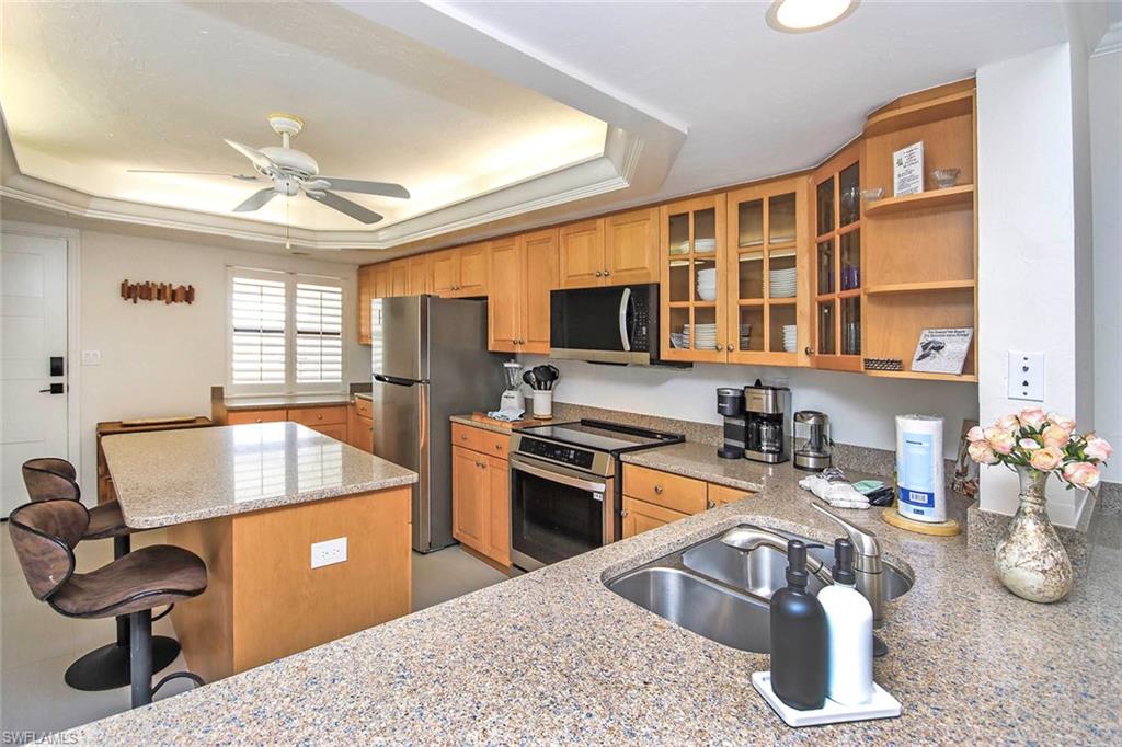 POINTE SANTO DE SANIBEL CONDO - Residential