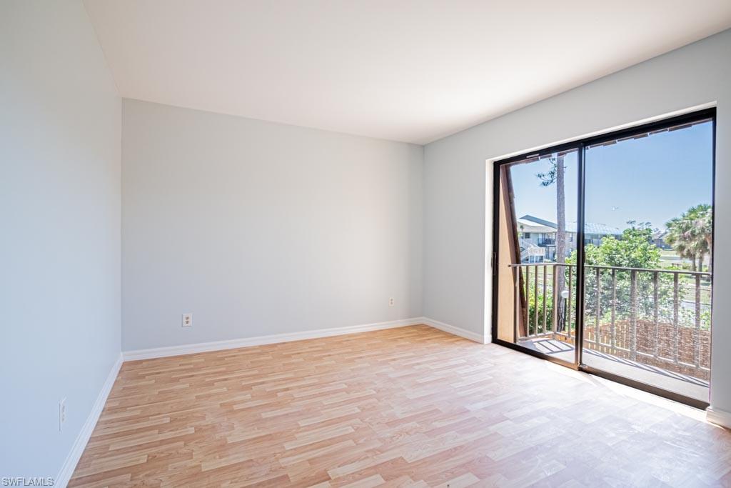 PARKWOODS TOWNHOUSE COMMUNITY - Residential