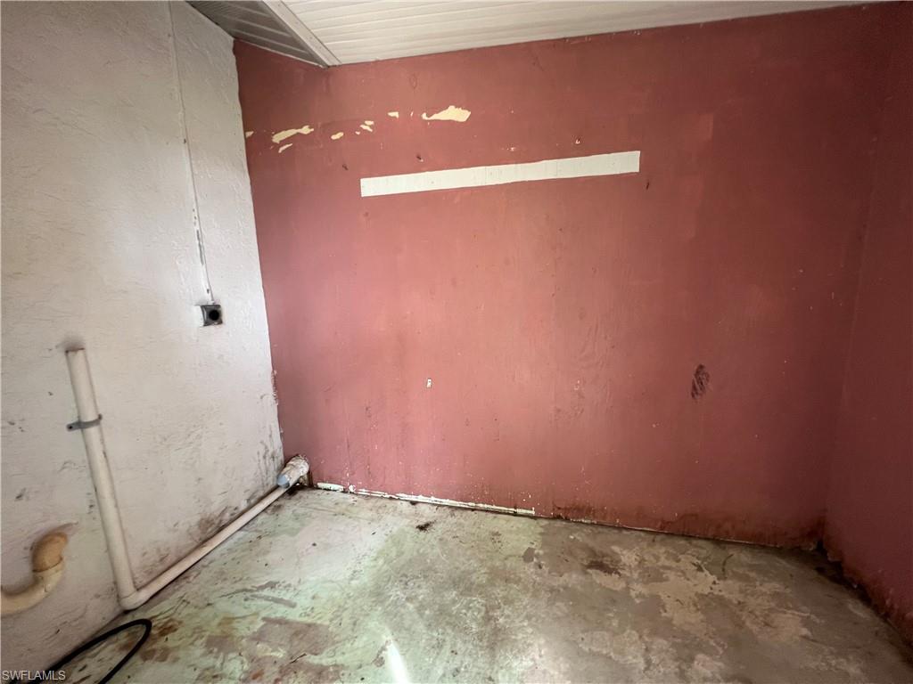 SAN CARLOS PARK - Residential