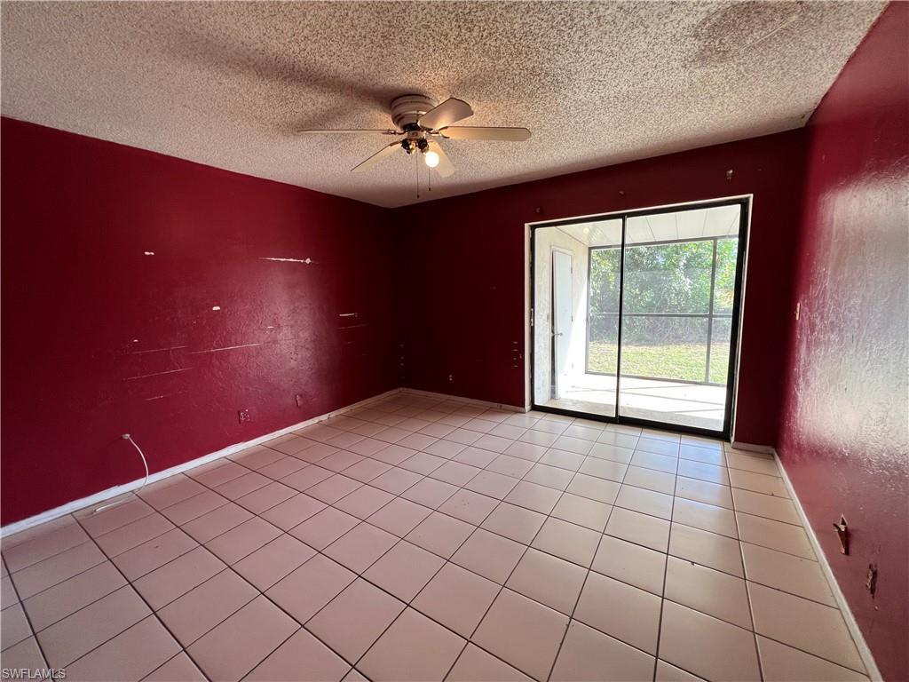 SAN CARLOS PARK - Residential