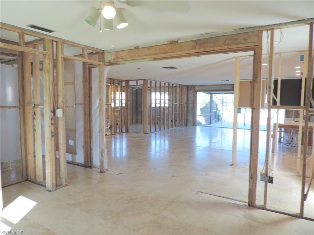 ISLAND PARK - Residential