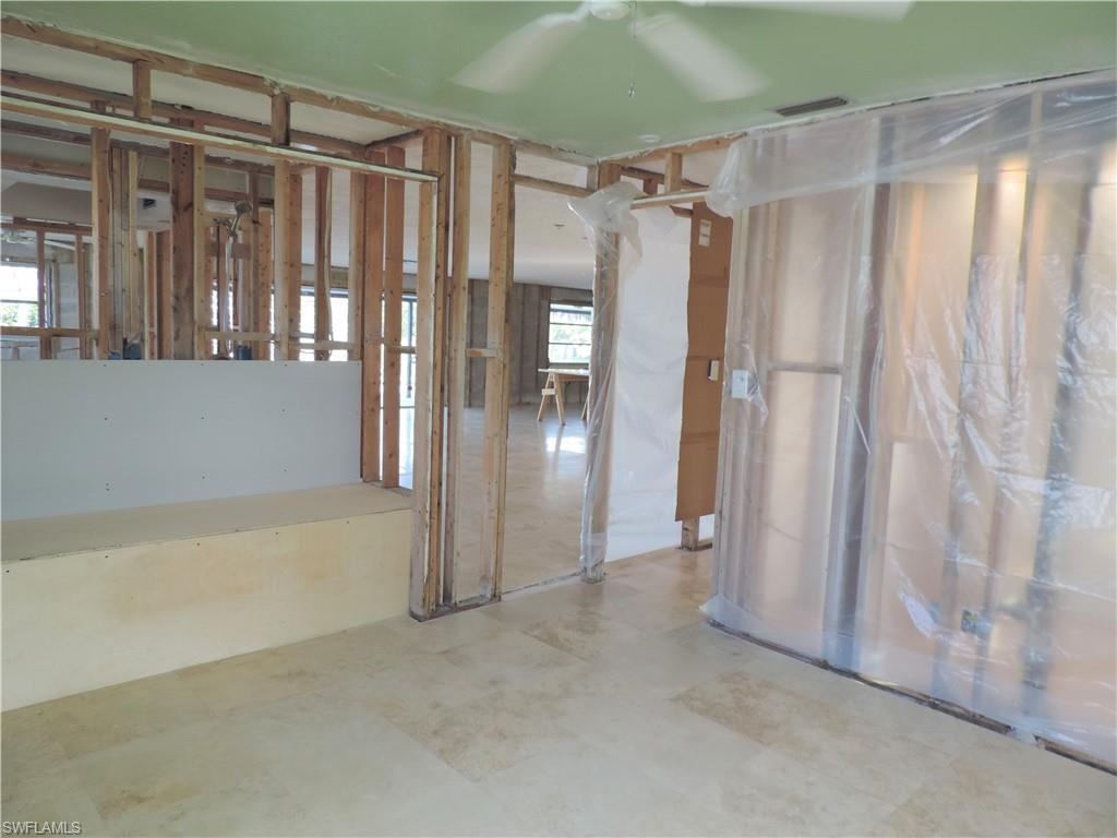 ISLAND PARK - Residential