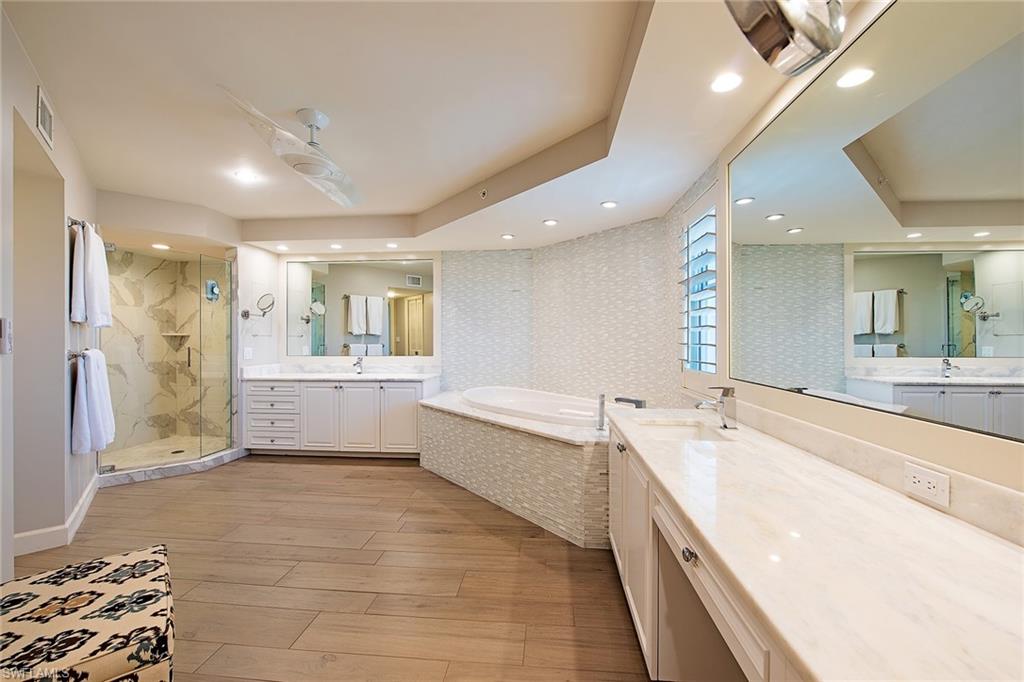 CONTESSA AT BAY COLONY - Residential