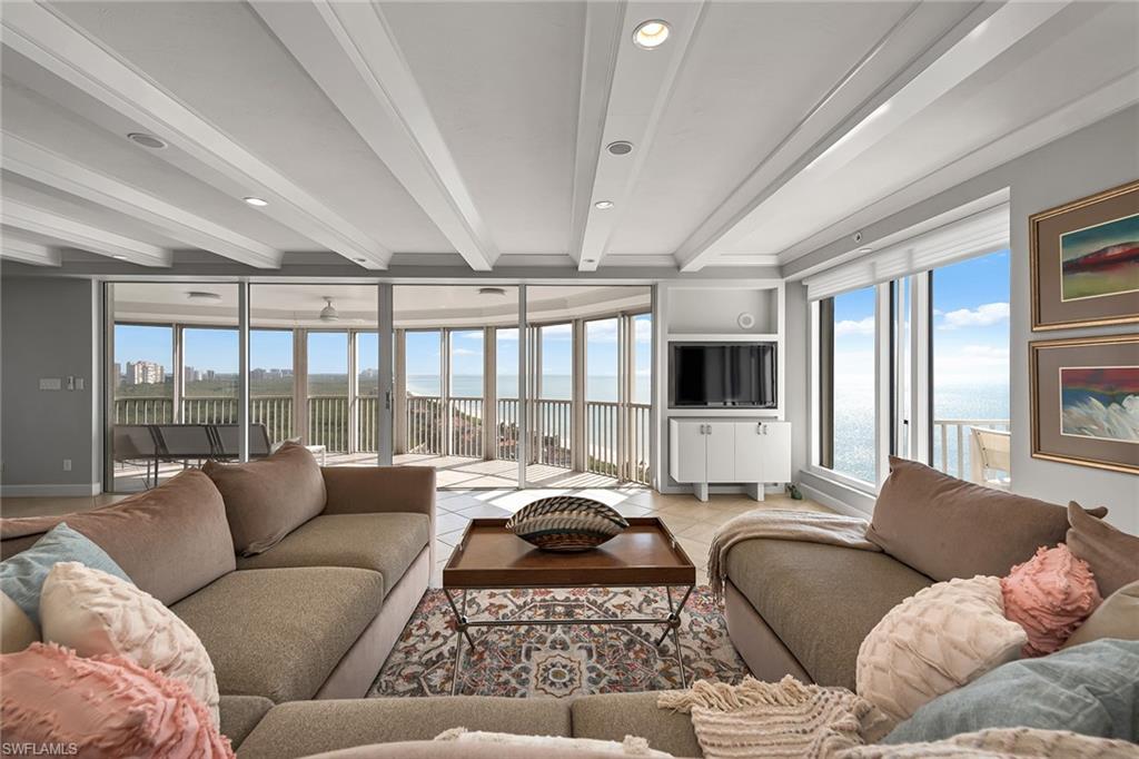 CONTESSA AT BAY COLONY - Residential