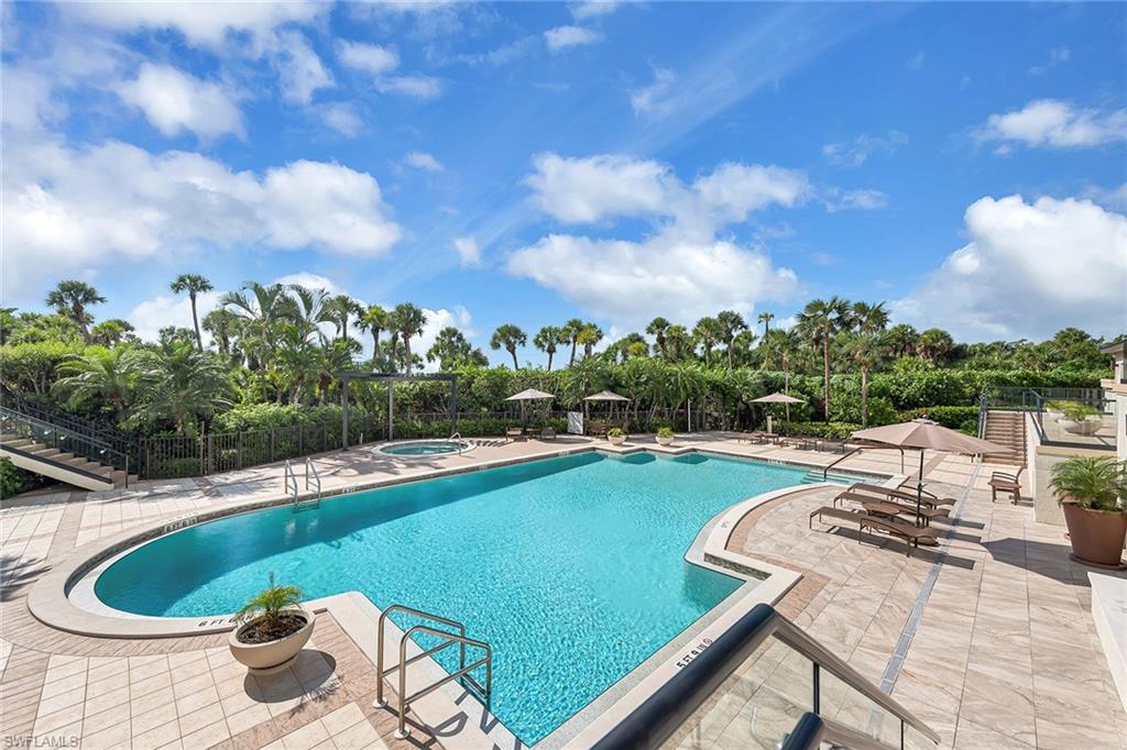 CONTESSA AT BAY COLONY - Residential