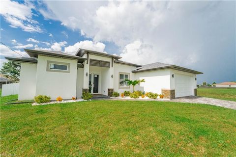 3923 NW 38th ST CAPE CORAL FL 33993