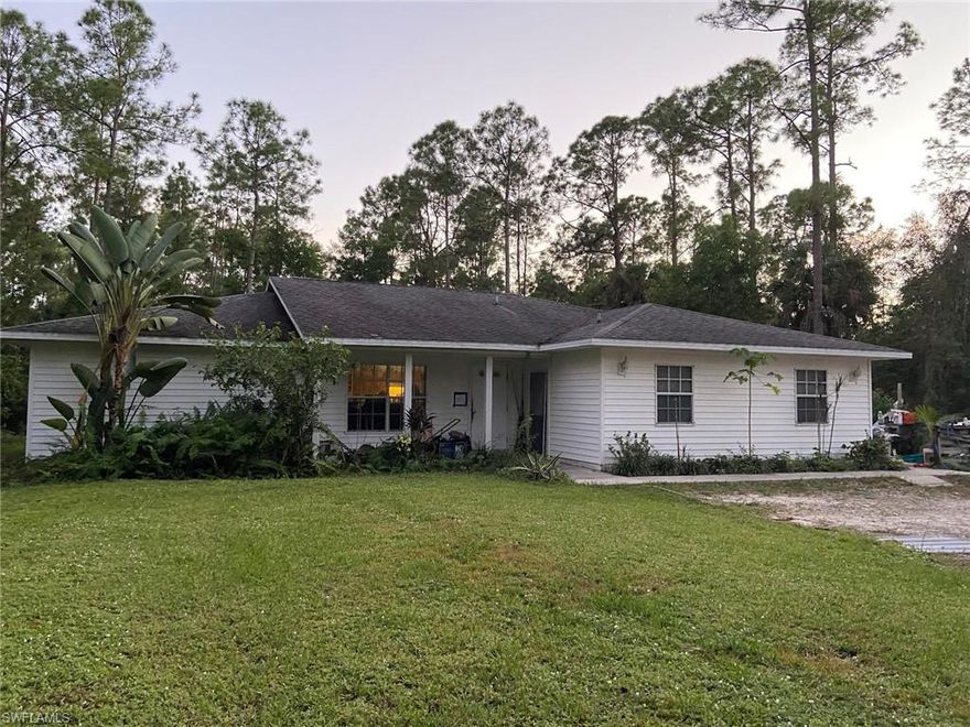 !!! OWNER JUST REDUCED $85,000 FOR PERSONAL REASONS !!!  
This 1996 large family home 2012' with Great Potential is sitting on 2.27 acres in a beautiful community of great homes!!  There are 4 more homes under construction at this moment on this street Over $500,000 Value!  Great opportunity to own in this community that is only 2 miles to new Publix Market/CVS Pharmacy, new School and closeness to the new County Park makes it a very positive home value!
The home has New Flooring for Master however not installed, some plumbing to be completed and a question of roof passing Inspection!  Home was built very sturdy by Builder Carr & Associates with plans and Survey all in tact for the new Buyers! Therefore CASH offers will be accepted!! 
 !!THE ORIGINAL GARAGE became an efficiency years ago with own Kitchen and full Bath!!