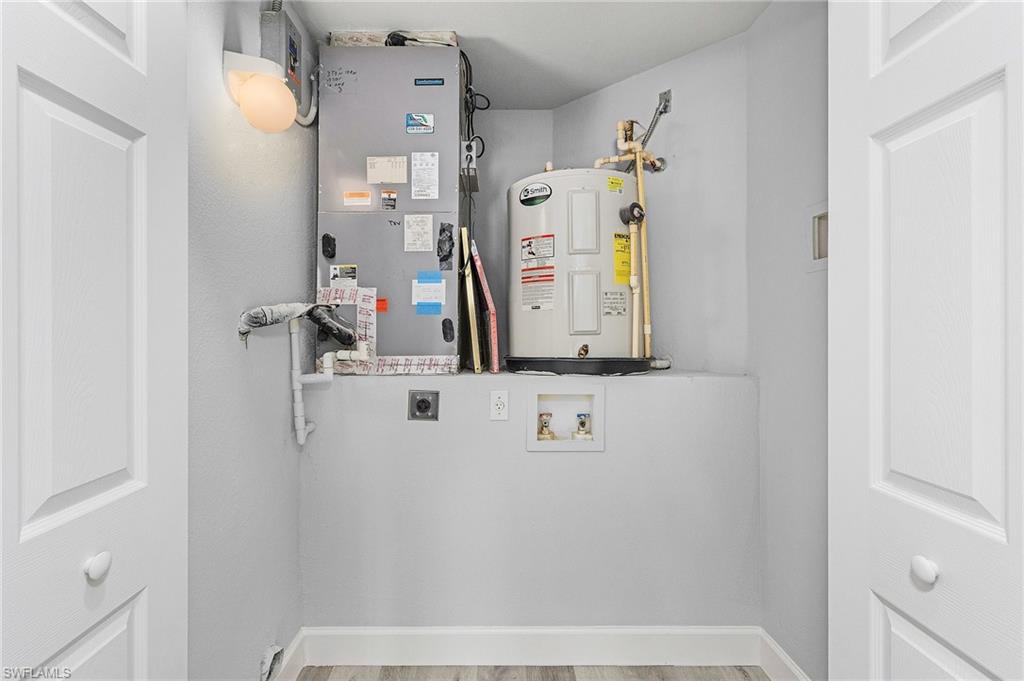 LIGHTHOUSE BAY - Residential