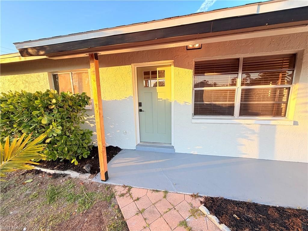 Photo of 9017 Pineapple RD, FORT MYERS, FL 33967 (MLS # 226005634)