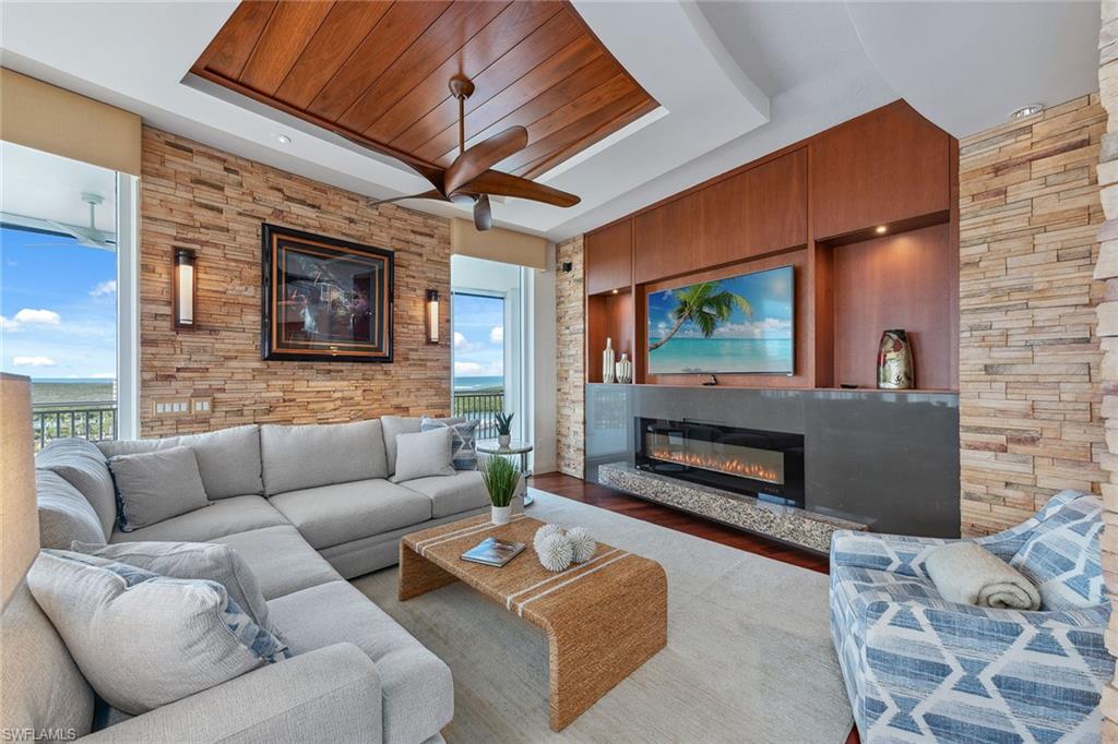13675 Vanderbilt DR PH 1105