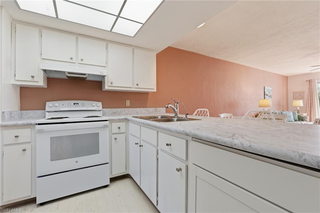 GOLF VIEW MANOR CONDO - Residential