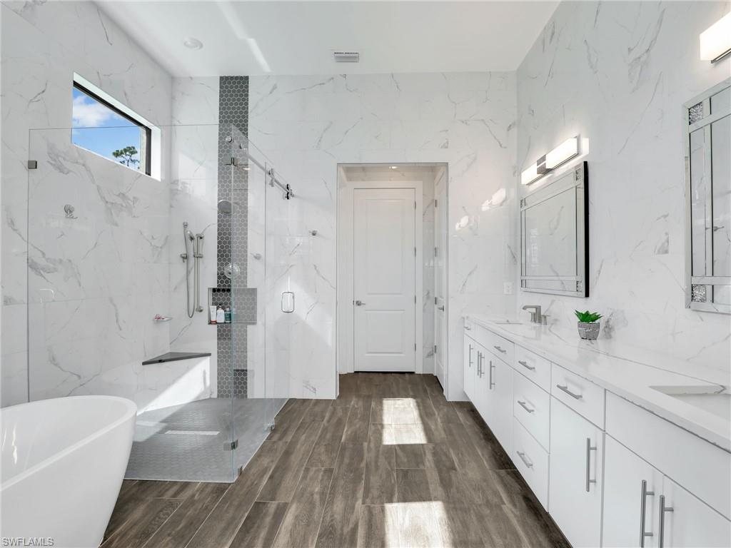 CORKSCREW ESTATES - Residential