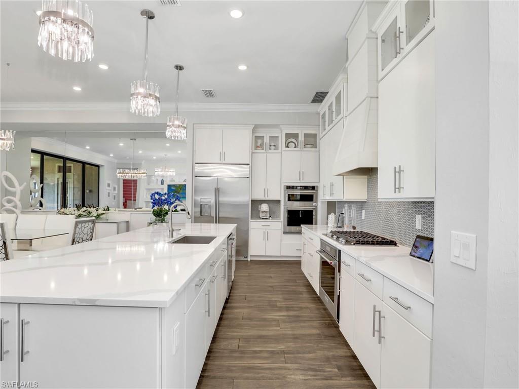 CORKSCREW ESTATES - Residential