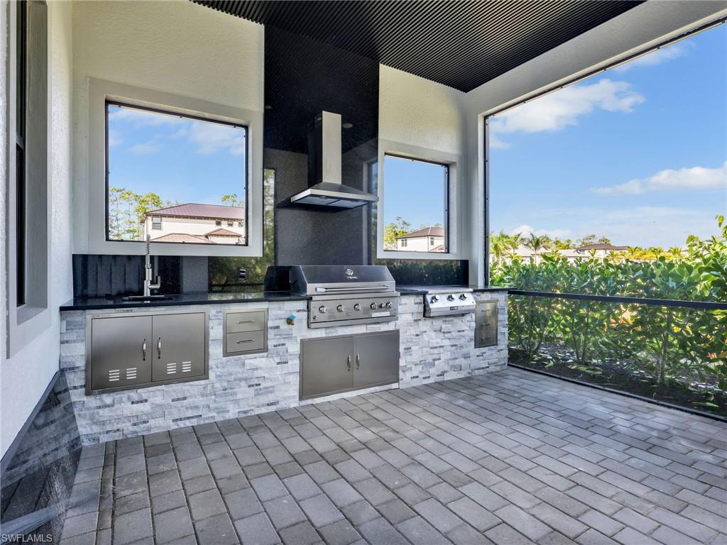 CORKSCREW ESTATES - Residential