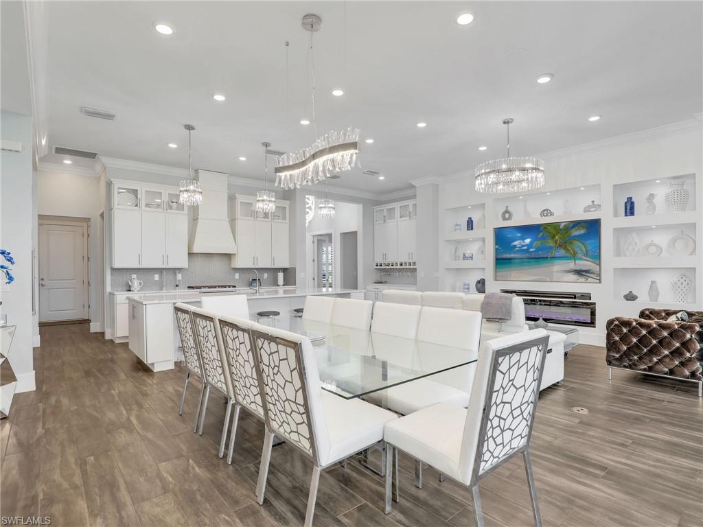 CORKSCREW ESTATES - Residential