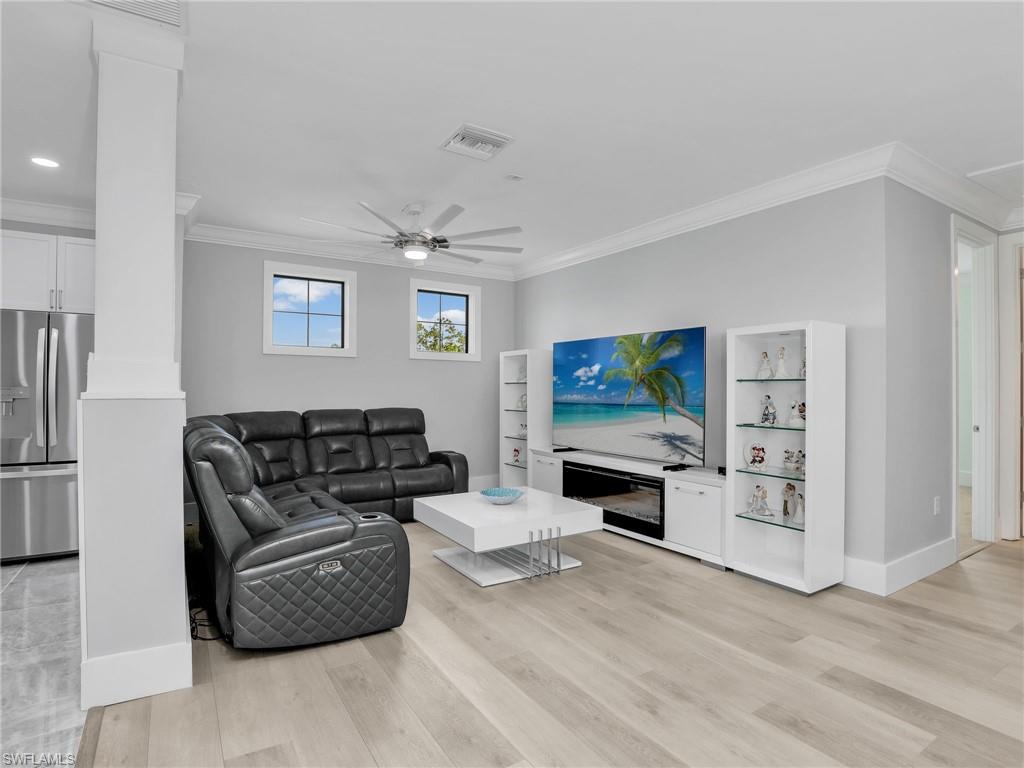 CORKSCREW ESTATES - Residential