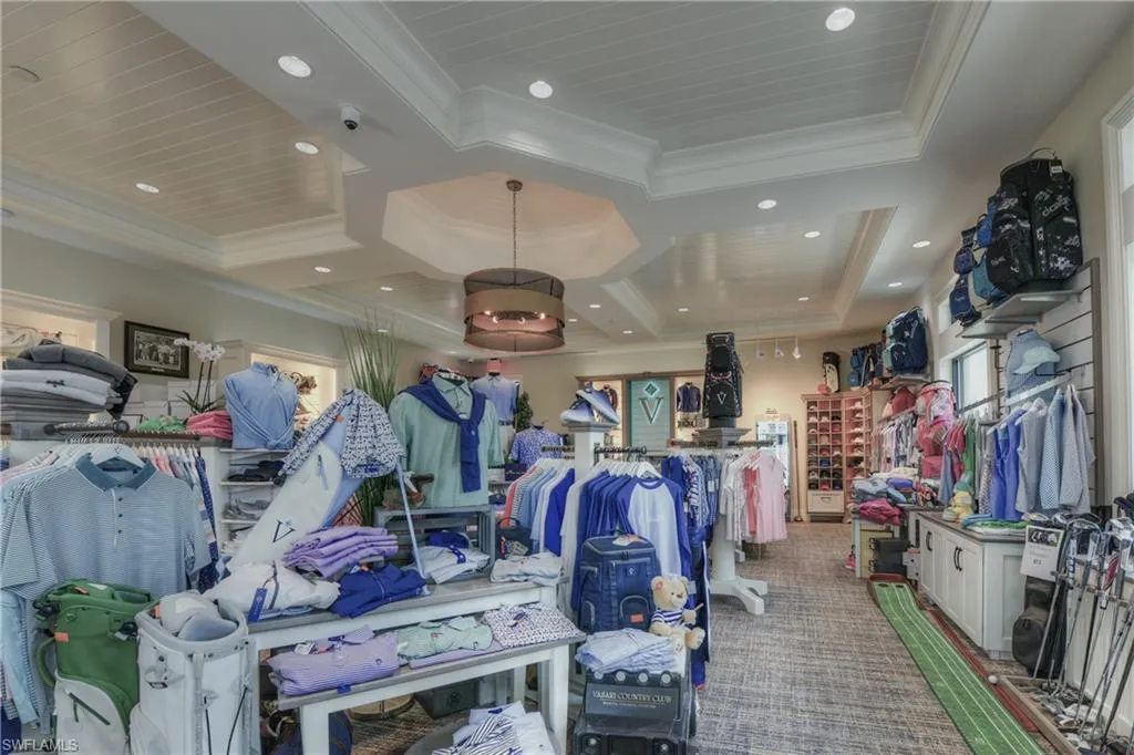 Bonita Springs, Florida 34135, United States, 3 Bedrooms Bedrooms, ,2 BathroomsBathrooms,Residential,Contingent,48225