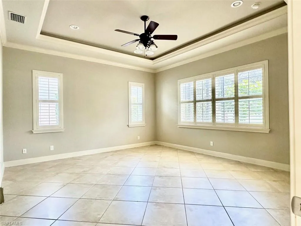 Bonita Springs, Florida 34135, United States, 3 Bedrooms Bedrooms, ,2 BathroomsBathrooms,Residential,Contingent,48225