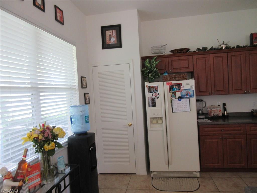 CORAL LAKES - Residential