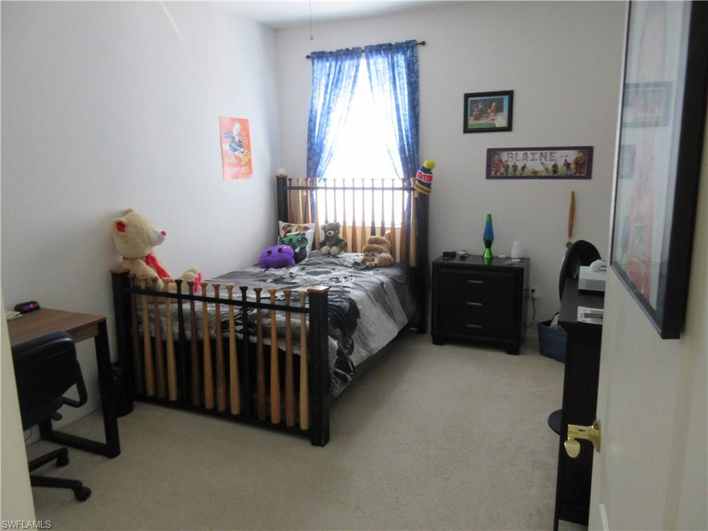 CORAL LAKES - Residential