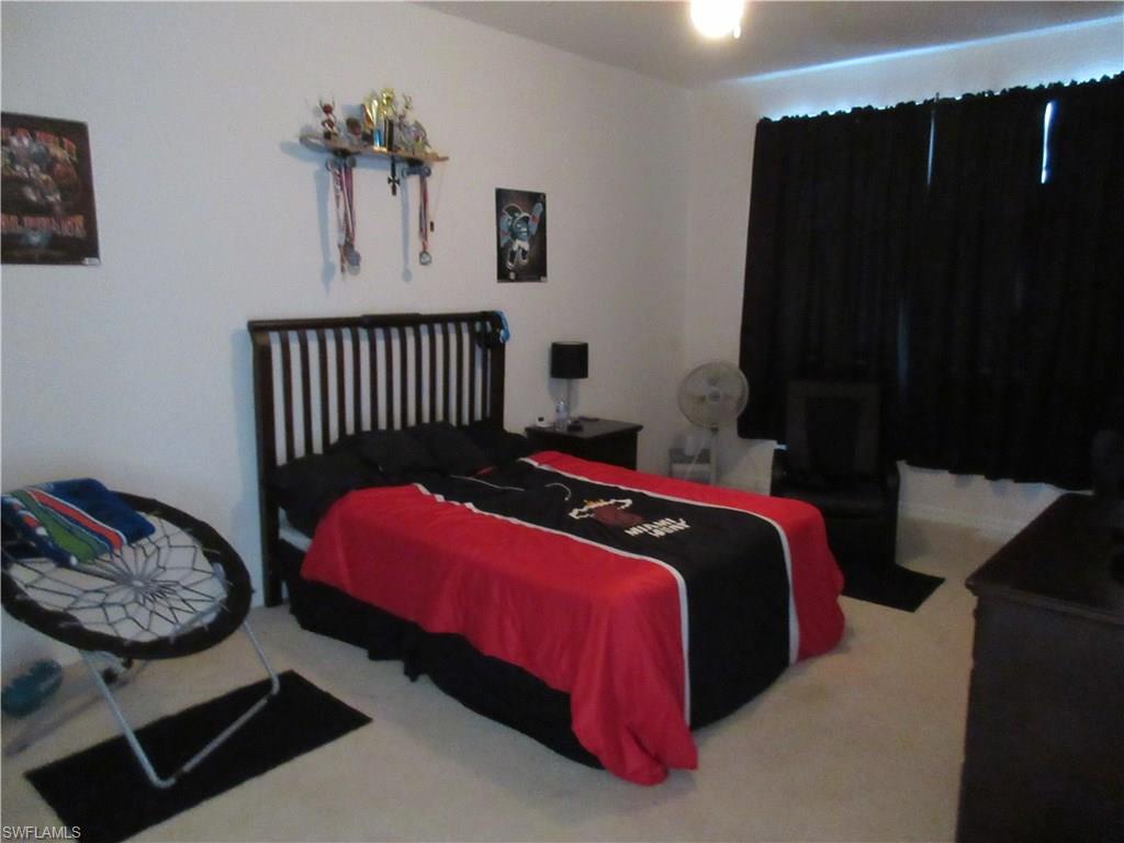 CORAL LAKES - Residential