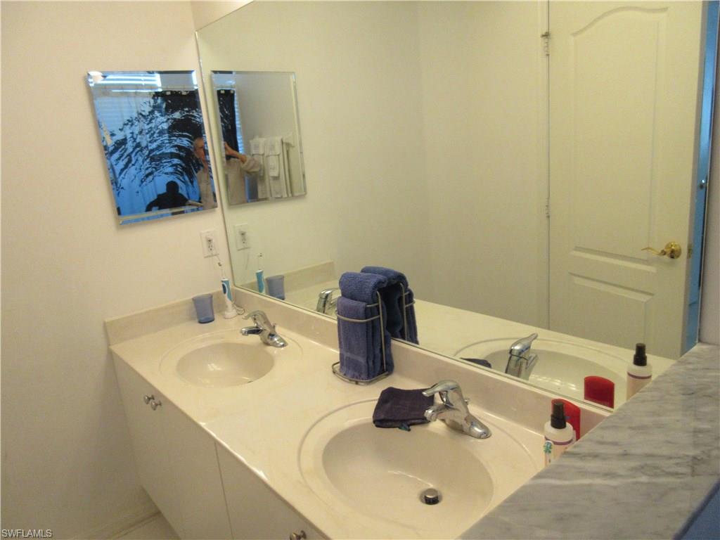 CORAL LAKES - Residential