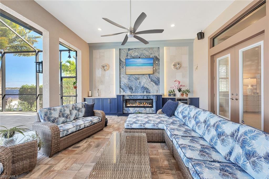 SOUTH SHORE ESTATES - Residential