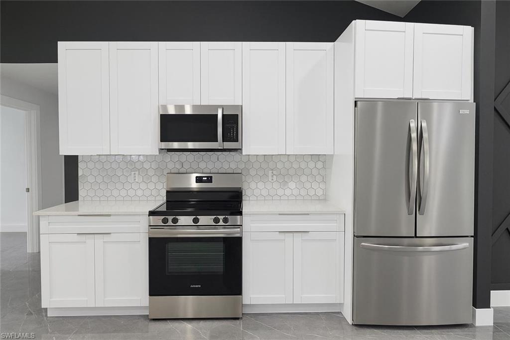 CAPE CORAL - Residential Lease