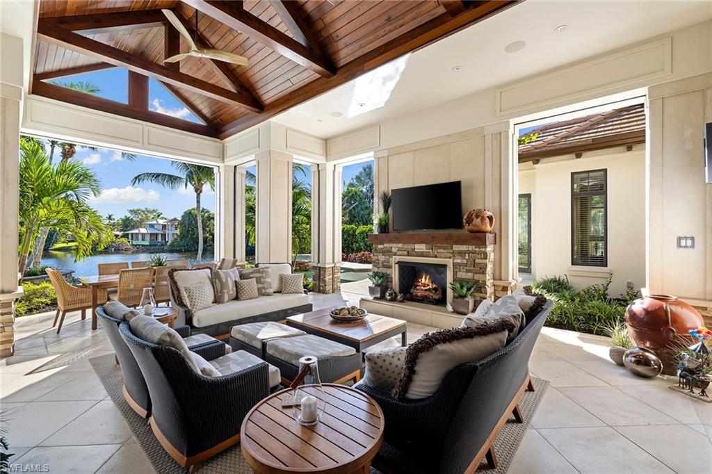 OLDE NAPLES - Residential