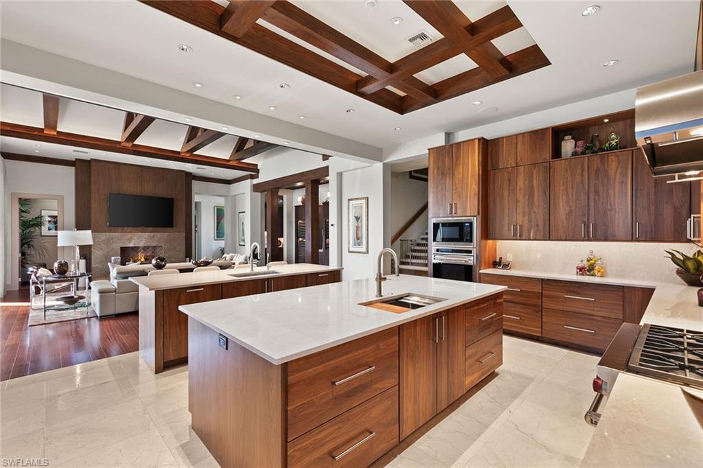 OLDE NAPLES - Residential