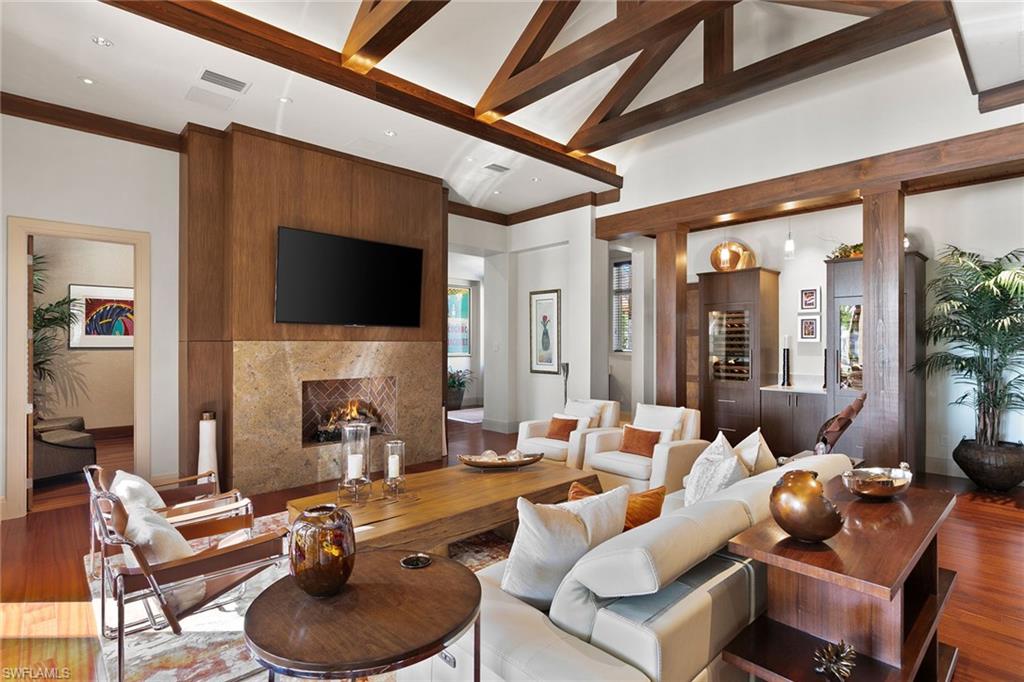 OLDE NAPLES - Residential