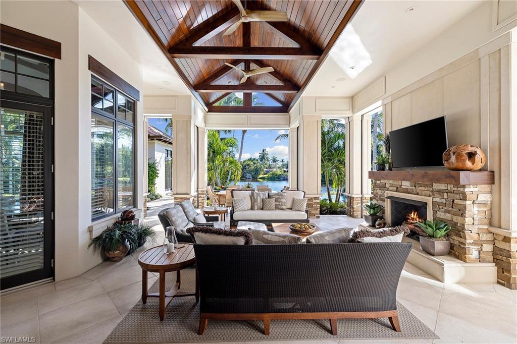 OLDE NAPLES - Residential