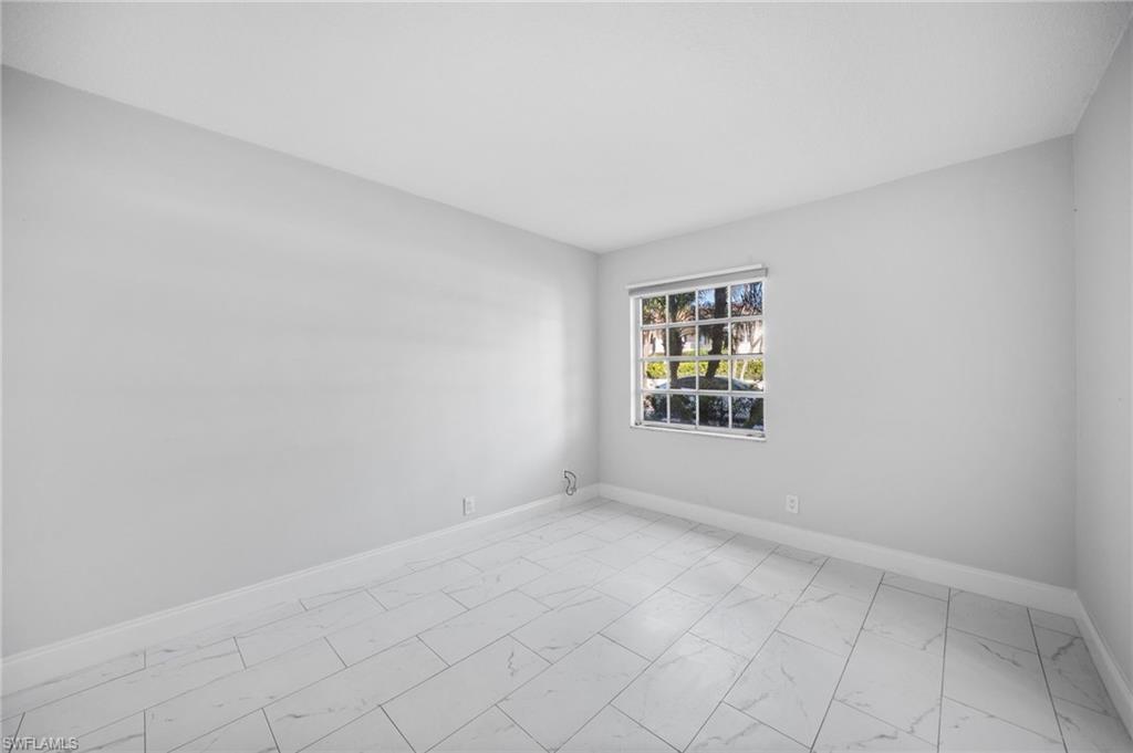 COLONNADE CLUB - Residential Lease