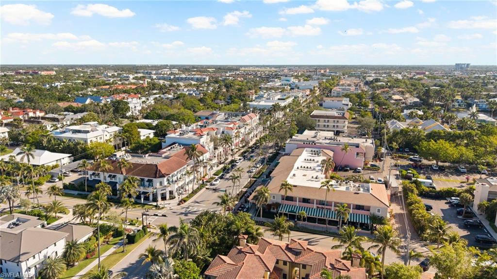 COLONNADE CLUB - Residential Lease