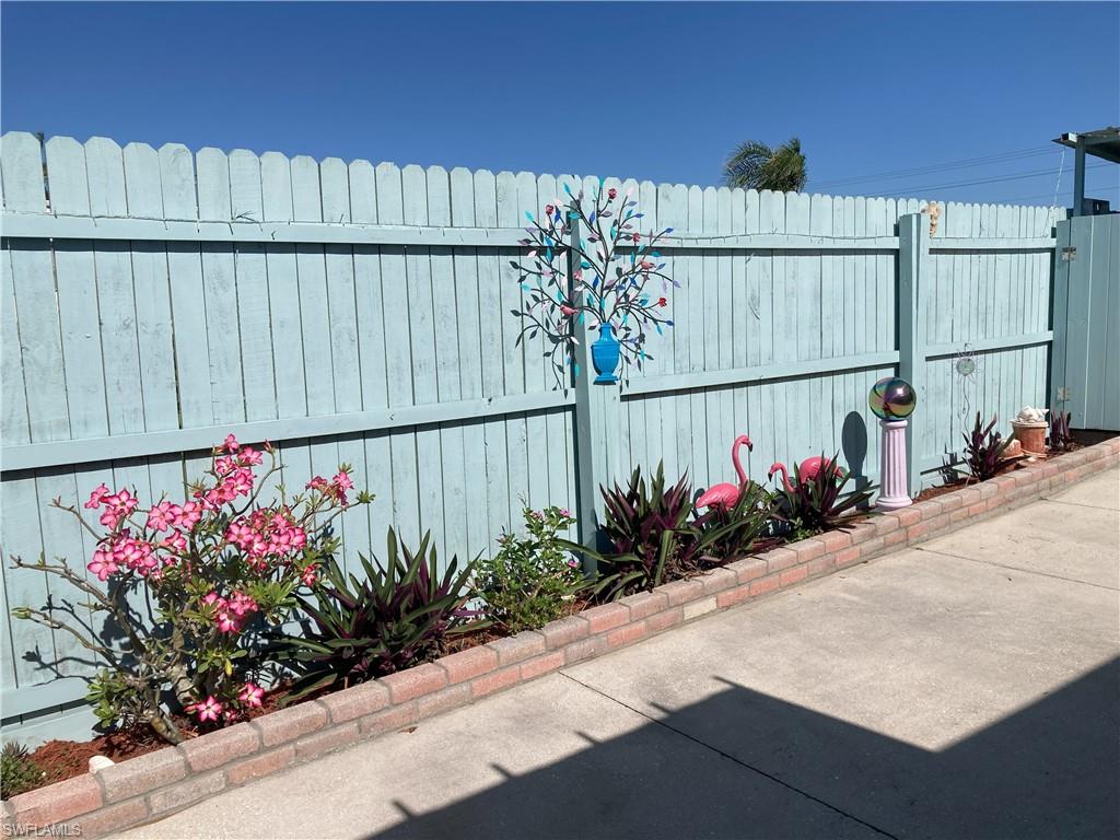 FLAMINGO BAY - Residential