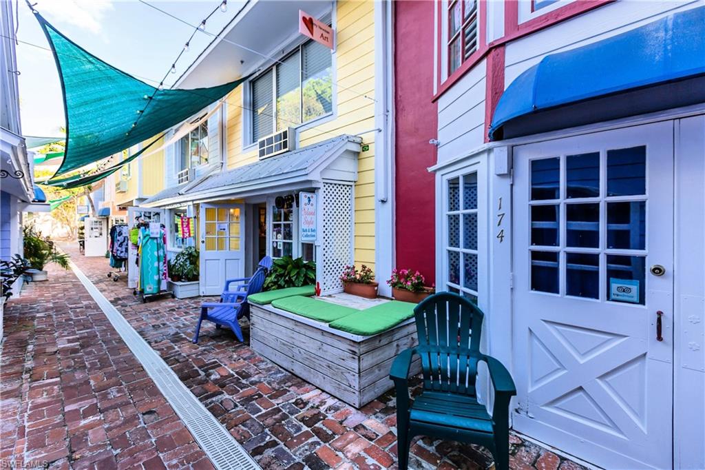 SOUTH SEAS - Residential